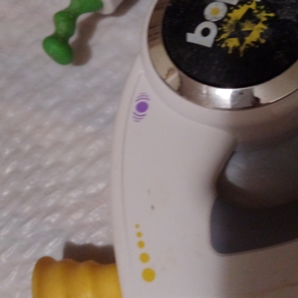 Hasbro Gaming Bop it multicolor don't be ashame to ask for a offer